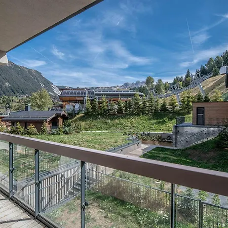 Chaleureux 4 Pers, Centre, à 2 Pas Des Pistes, Parking, Inclus - Fr-1-631-204