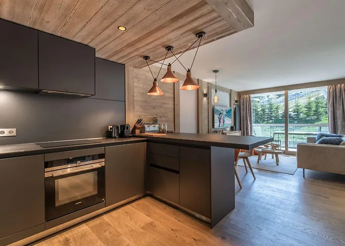 Chaleureux 4 Pers, Centre, A 2 Pas Des Pistes, Parking, Inclus - Fr-1-631-204 * Courchevel