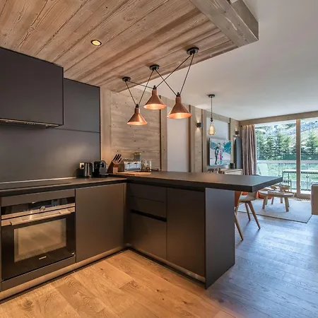 Chaleureux 4 Pers, Centre, A 2 Pas Des Pistes, Parking, Inclus - Fr-1-631-204 * Κουρσεβέλ